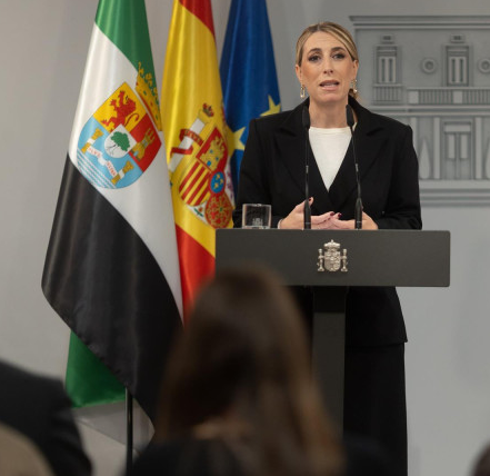 Guardiola pide a Sánchez que revoque el cierre de la Central Nuclear de Almaraz
