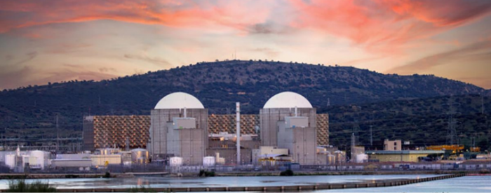 “Sí a Almaraz, sí al futuro” pide a la UE que intervenga para evitar el cierre de la central nuclear.